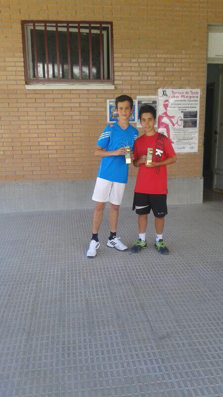 Alejandro Sánchez se impone en el Torneo Ciudad de Zamora de tenis en categoría alevín
deportesenavila.blogspot.com.es/2014/06/tenis-…