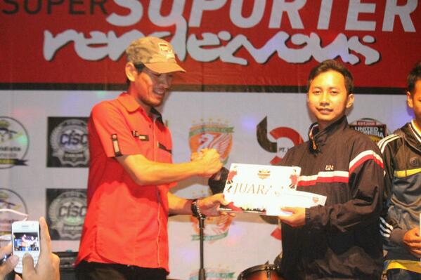 super_supporter's tweet photo. Juara 1 Booth Comunnity. @BIGREDS_CJR #SuperSupporterRendezvous #Creative #RESPECT http://t.co/FwnVldyE75