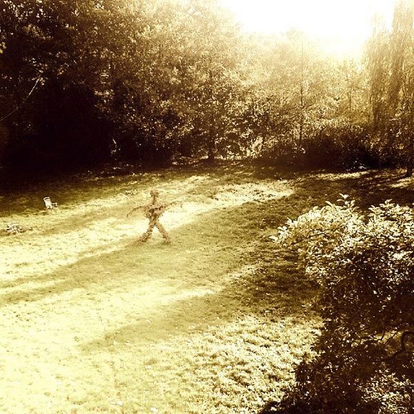 rasfineart's tweet photo. BEYOND THE FEW WORDS I HAVE LEFT TO EXPRESS MYSELF, THERE IS NOTHING PHYSICAL. http://t.co/Q02e5jul3c