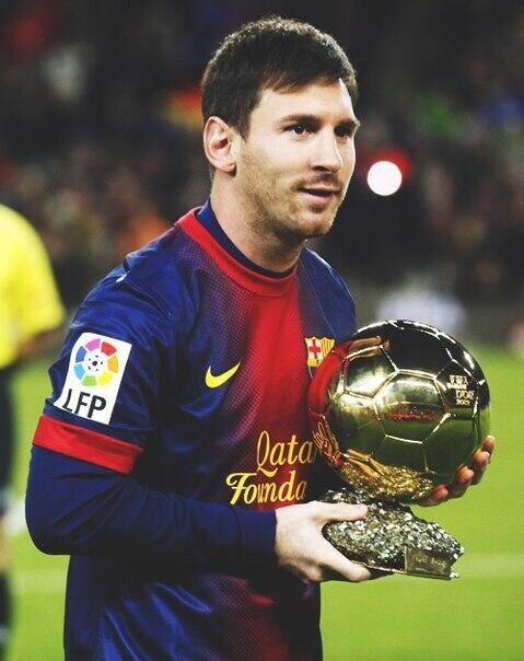 hadijka11's tweet photo. #HappyBirthdayLionelMessi ♥ http://t.co/niCLtApQUI