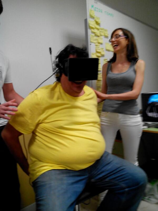 anicolause's tweet photo. Gabriel Ortas flipando con las #oculusrift de http://t.co/l2cWRVigrW en la @Mallorcagame @victor_gomezzz http://t.co/aB6hD7rpN7