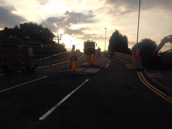 Infiniti_Proj's tweet photo. Quite an improvement at Broad Lane!! Well done all! A tad late but some enormous improvements for the local community http://t.co/PrJm3HX760
