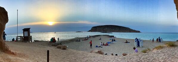 CarloAlbertoPat's tweet photo. @llamargue #calacomta #ibiza #love #tantolove http://t.co/8Y5aOvdueN