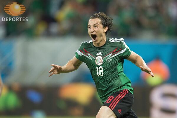 TUDNMEX's tweet photo. Las mejores imágenes de la victoria de #MEX traídas por @Corona_Futbol #NosUneLaMismaPasion http://t.co/3m99FmkYU6 http://t.co/rgkR9fLTf8