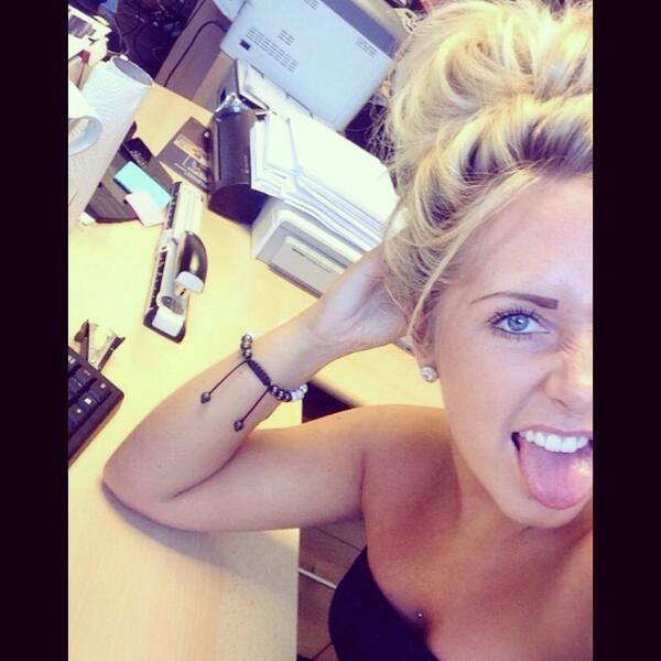 chanice_crystal's tweet photo. Work selfie 🙈😜 http://t.co/fe8ejH7bRf