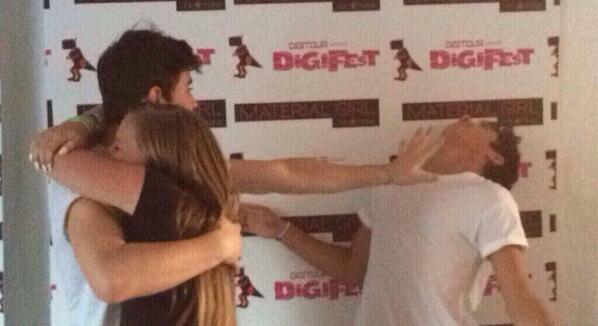 meetgreetgoals's tweet image. 