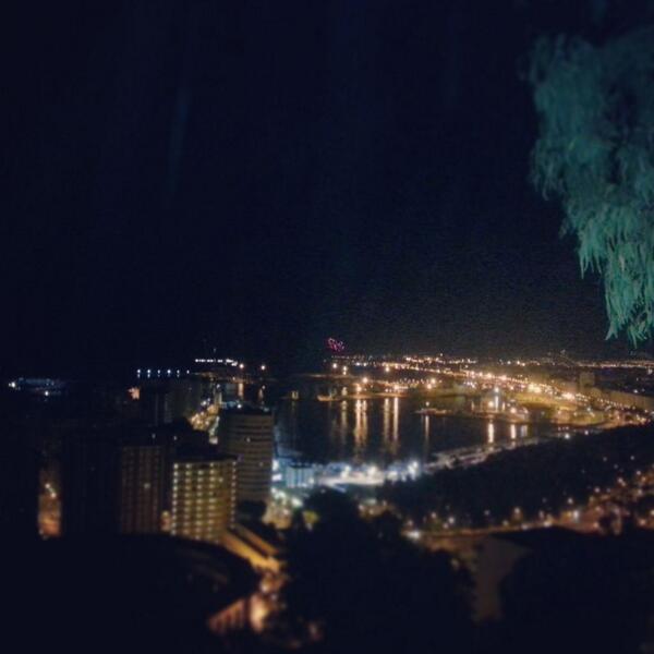 DavidbarraganB's tweet photo. Fuegos desde la altura! http://t.co/yKCGPQZyp0