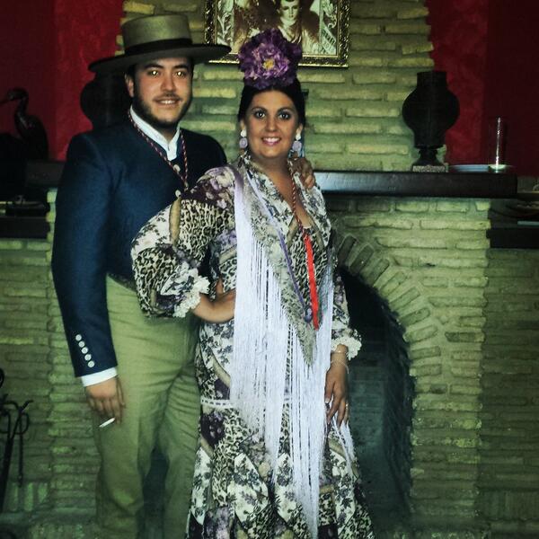 ro_camacho29's tweet photo. #yovistodelajoli @elajoli  rocio y romeria de niebla 2014 @CintaGuillen http://t.co/C4Ug8HiQ7f