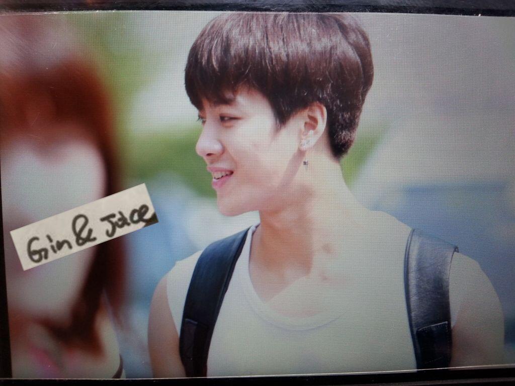 Bq38OikCEAAFZK-.jpg:large