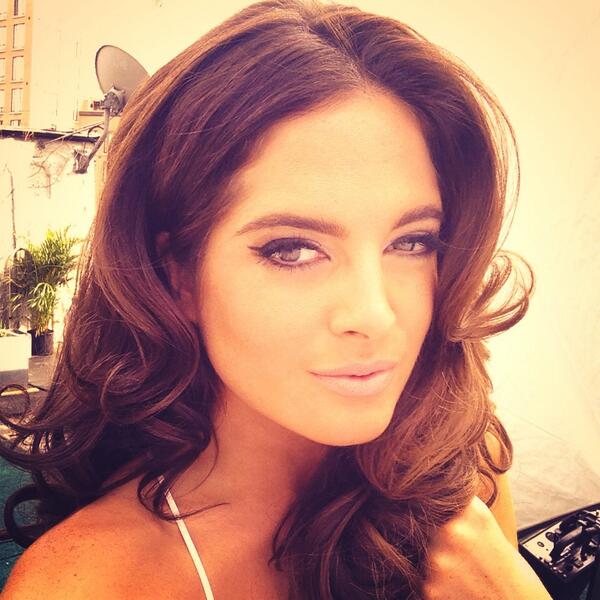 BinkyFelstead's tweet photo. Loved today's shoot 😊 http://t.co/tXUXk5TnmD