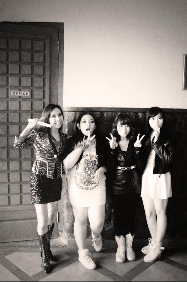 Temen temen dari sing2u kemarin di final KCDC <a href="/CCent_bdg/">CC Entertainment</a> @OFFICIAL_KCDC