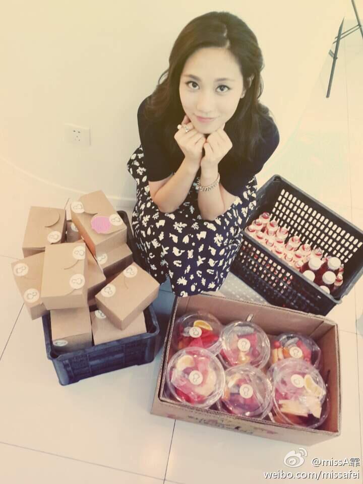 Bq4r4U_CQAAl9f_.jpg:large