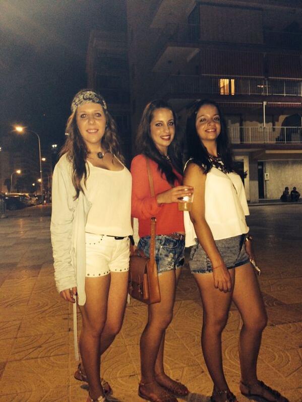 crisperi15's tweet photo. Gran nit de Sant Joan http://t.co/0Ue8szrtYQ