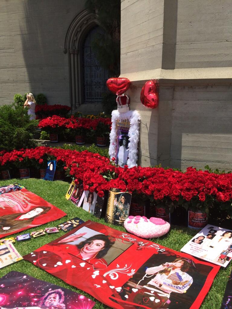 Bq61Ww0CIAALvhJ.jpg:large