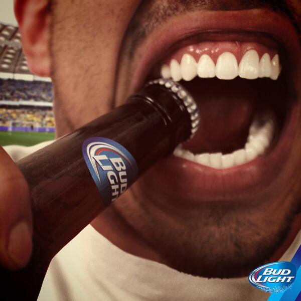 Italia - Uruguay, l'era del marketing in tempo reale 34 Bq65dUZCcAIlmp7