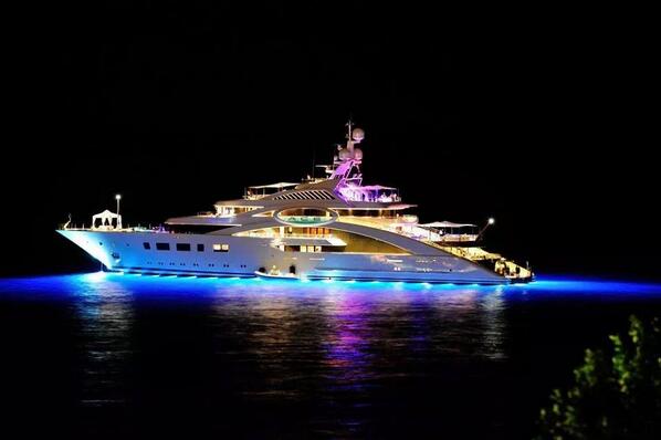 youboats.com
#BOATING #social #in #yachting
#boats #sail #style
#Life is #good! #luxury #yachtparty #club