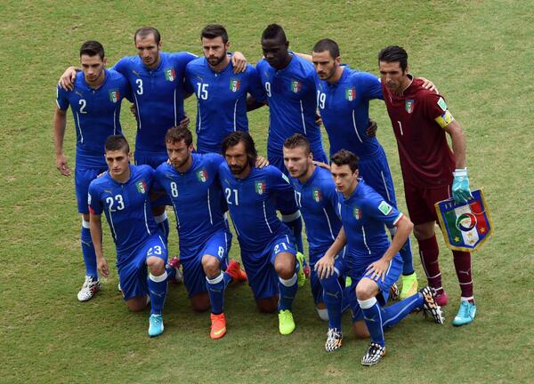Italia-Uruguay 0-1, decidono Godin e arbitro Rodriguez. Prandelli e Abete lasciano Bq6FgVaCcAAIvIv