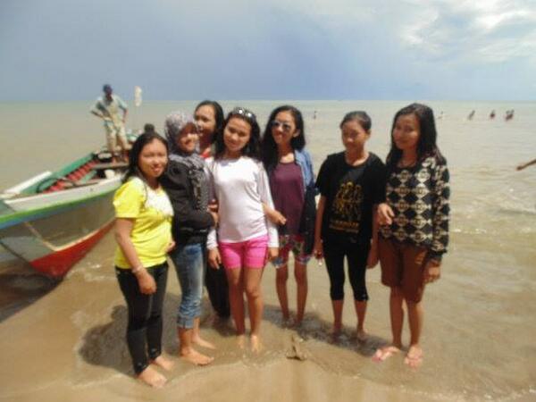 #btknbeach. (WanitanyaIXD)