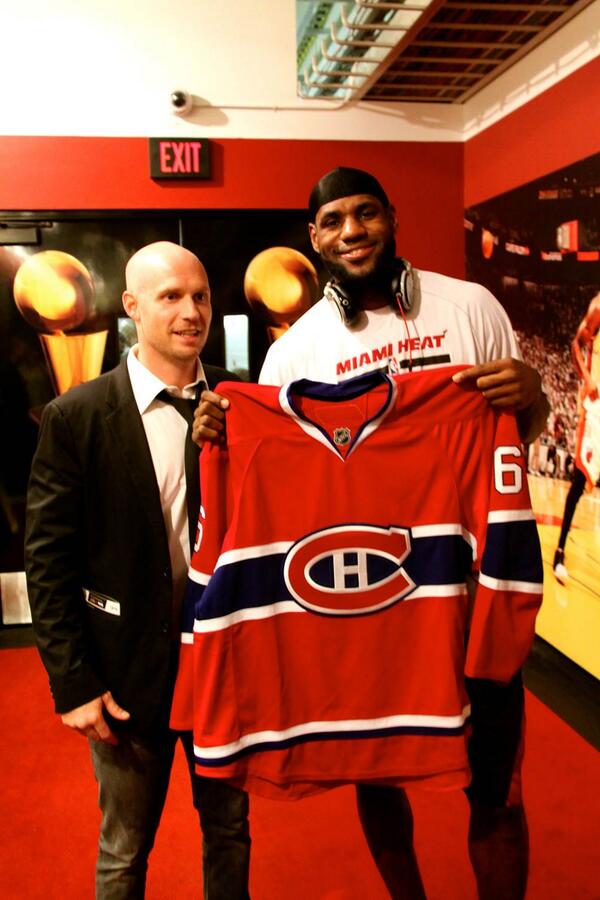 CanadiensMTL's tweet image. .@StLouisBlues Sorry to tell you this, but @KingJames already has a favorite @NHL team. Nice try! #GoHabsGo ^ER