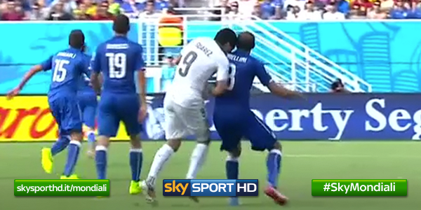 SkySport's tweet image. Fatevi sentire per la Nazionale: tutta l'#Italia unita contro il morso. Fate un RT #SkyMondiali