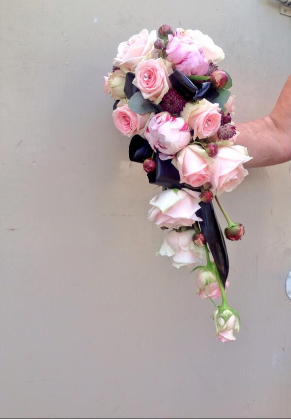 GBFlowerart (@gbflowerart) on Twitter photo 