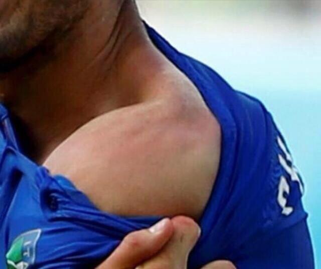 Bq6vU3oIMAAmlGZ.jpg:large