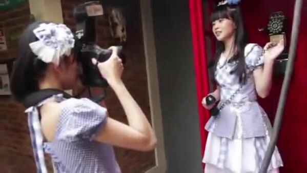 OfficialMRK48's tweet photo. Kalau saya di tanya? Oshi saya di KIII Sih Ini... ;)) Yang megang kamera loh ya :3 sama yang ini :p http://t.co/0fh0IBKH6B