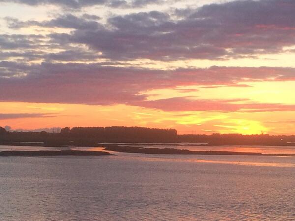 As promised here is tonight's sunset over the bay at <a href="/IkenBarns/">Iken Barns</a>