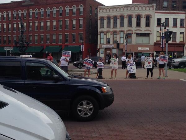 BrianDwyerTV's tweet photo. Some #NY21 happenings. @SUBWAY delivered subs to the group of people out at Public Square rally for @MattDoheny2014 http://t.co/gPqpEk492h