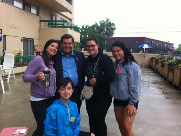 vanessadblaurin's tweet image. Denis Coderre pour la St-Jean!Meilleur maire! #toursfrontenac #deniscoderre