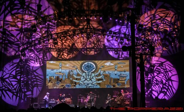 livemusicdaily2's tweet photo. ...@WidespreadPanic #Chicago
w/ @DerekAndSusan 

PHOTOS
---->http://t.co/WtttZf4bib

@PanicStream http://t.co/Gw3lt2JDng