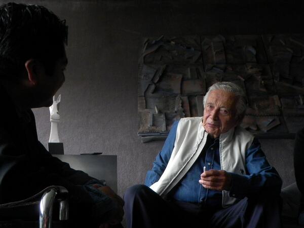 radioarq's tweet photo. Charla con el Arq. Agustín Hernandez por @radioarq por http://t.co/NrefzCddzm con el programa @UbiCiudad http://t.co/BZJm067EHm