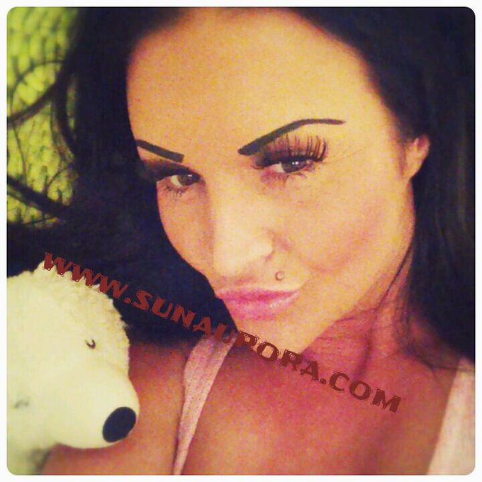 Feierabend gute Nacht ihr Lieben <3 # Sun Aurora http://t.co/1x23uz298y