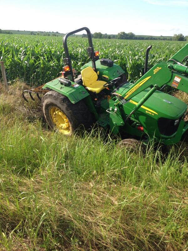 DillonSprunk's tweet image. This is why you don't buy a John Deere!