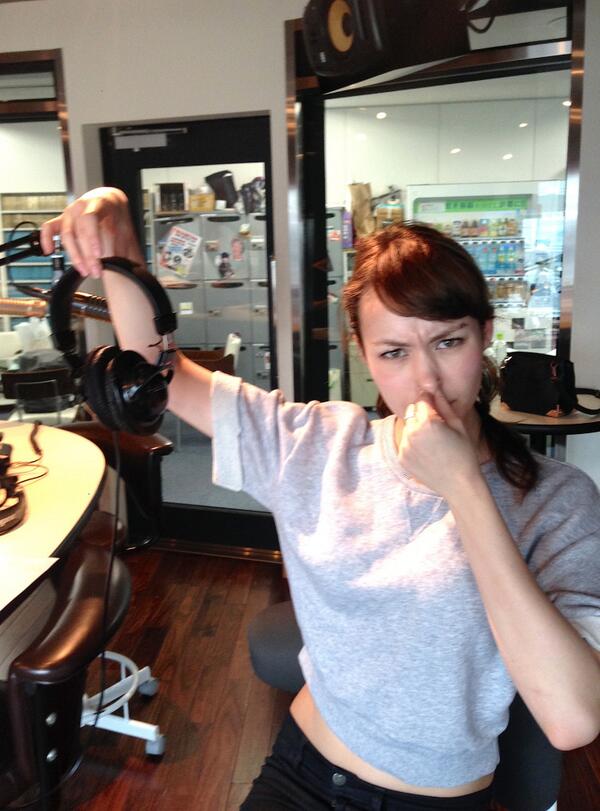 Twitter पर Ready Steady George ヘッドホンがくさい ジョージとシャウラ Http T Co R58xzysvtp Http T Co Uueacmsv3c