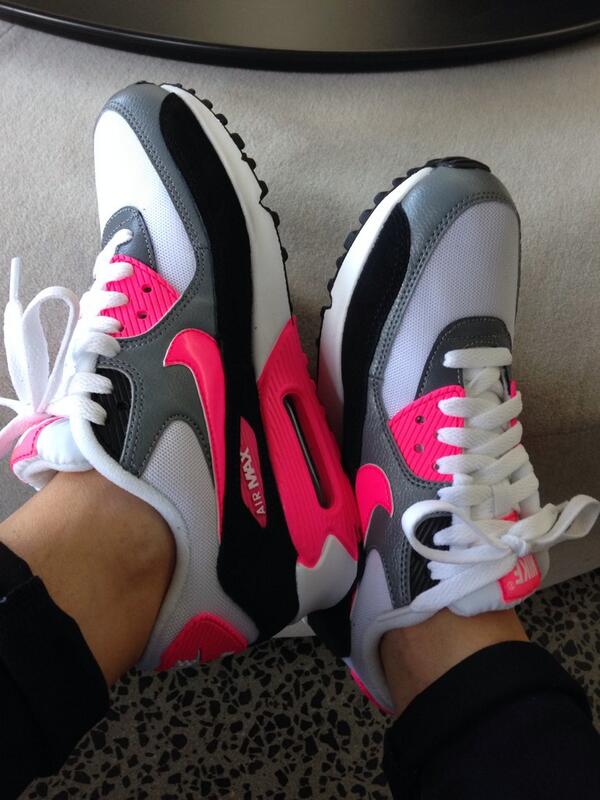 shereemurphy's tweet photo. More than happy with my purchase today... #FinallyGotThem 😃 http://t.co/6bQNgEiFQm