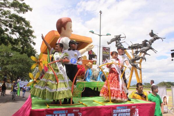 sampedriando's tweet photo. DESFILE FOLCLORICO INFANTIL

http://t.co/o52wxbqzpB http://t.co/hBBSOToqPG