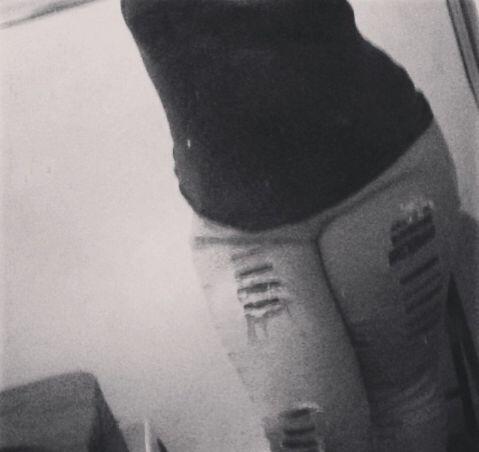 stay_honest_'s tweet photo. He not with it right now
But ik he thinkin bout it <3<3<3 #bodytag #BodyConfidence http://t.co/hwkXLQhII6