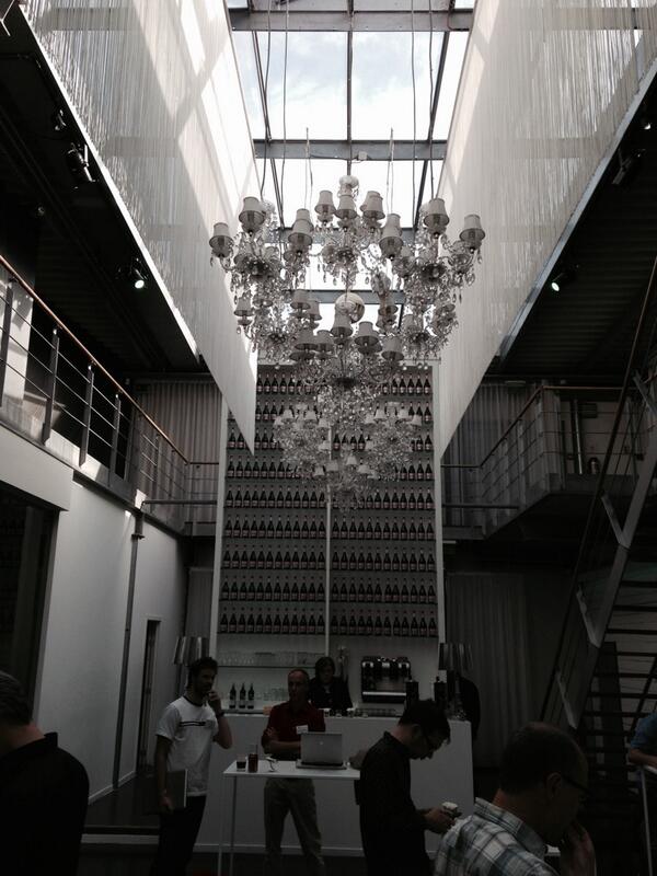 Koen_Vervoort's tweet image. When work becomes pleasure :) @openlivinglabs @ilabo @iMinds #Fusepool