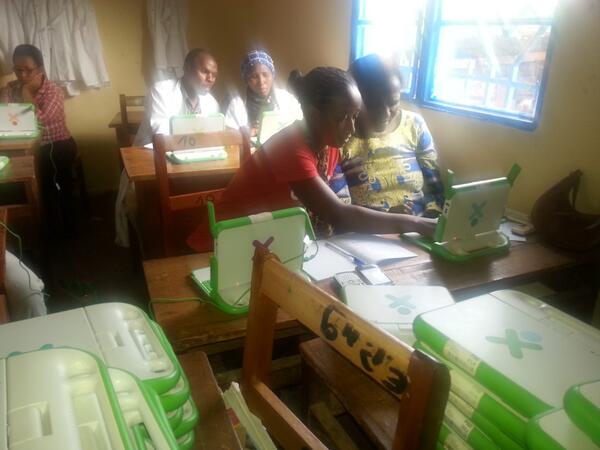 OLPC_REB_Rwanda's tweet image. #Collaborative_learning with teachers at EP Ntenyi, #Rusizi district during reactivation, training session #OLPC_REB