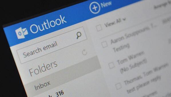 "<a href="/HurriyetTekno/">Hürriyet Teknoloji</a>: #Microsoft'un e-posta servisi #Outlook çöktü hurriyet.com.tr/teknoloji/2667… "
