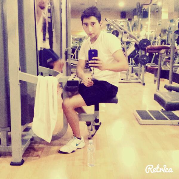 AlbertoCuevasGa's tweet photo. En el gym http://t.co/CigzJmhbX9