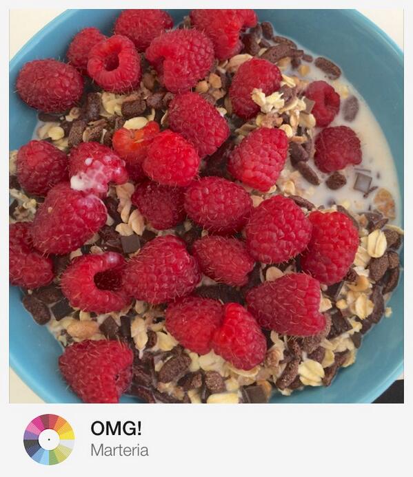 Listening to this on #Tunepics bit.ly/1juFXBR