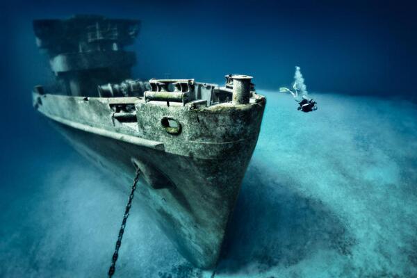 redbull's tweet photo. Wreck it: http://t.co/c1RqEM4BBe http://t.co/jrxVCn4fW1