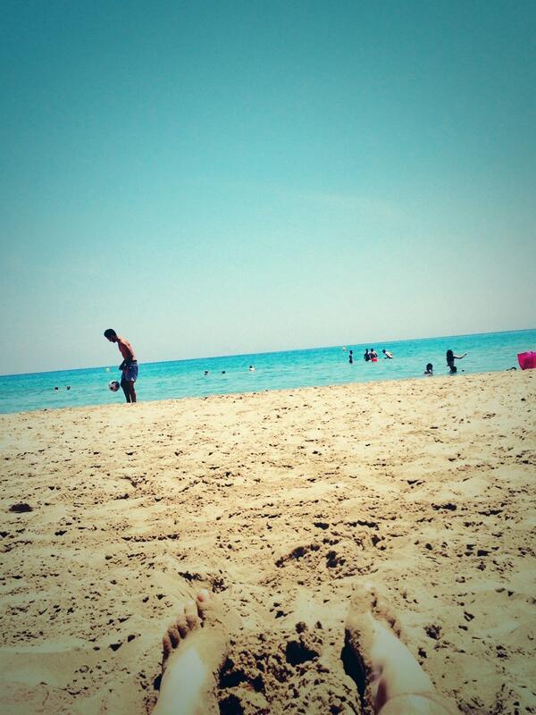 luis_buss's tweet photo. Hola fin de examenes 😎😎 http://t.co/hgfOfINyUM