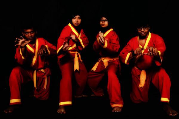 tapak suci cc kaka <a href="/NclrAway/">Mr. Away</a> huuuuu