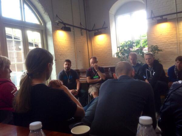 gemshwil's tweet image. .@KevinGiszewski holding court. #umbraco7 #cg14