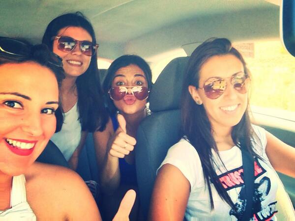 MasmenSchuster's tweet photo. Go to PORTUGAL... @Angy_7f @Raqel1012 @blankibarraza http://t.co/6oq6rd8gJG