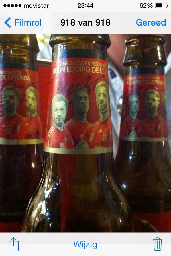 fertimmerman's tweet photo. @alkemaatje dank! We maken gehakt van ze!!Maar drinken ze nu nog ff op! http://t.co/xO66IY7AsC