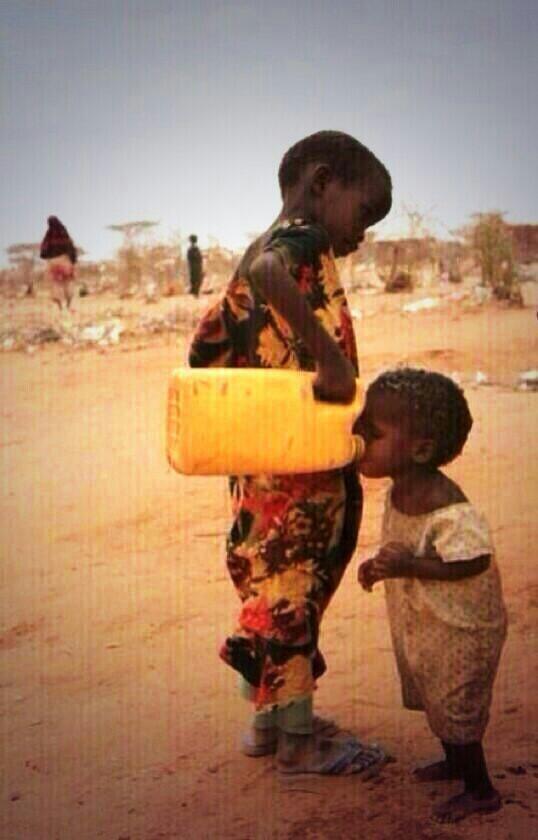 ccchidiac's tweet photo. “@JokesByScott: Tell me again how hard your life is. http://t.co/ZlHQAuzjUI”